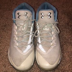 Under Armour Sneakers